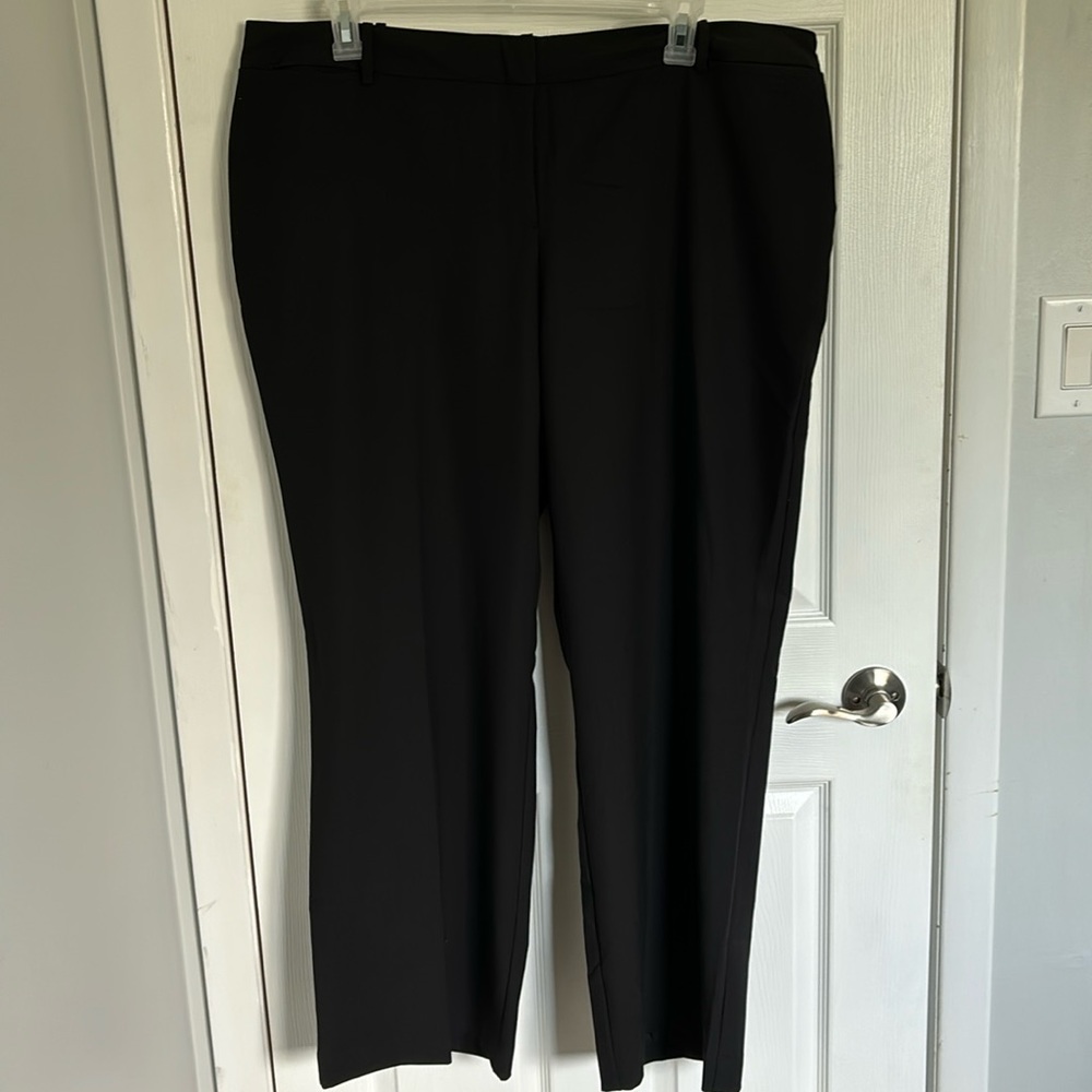 Women’s curvy pants